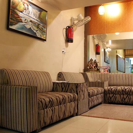 ג'אבלפור Hotel Swayam מראה חיצוני תמונה